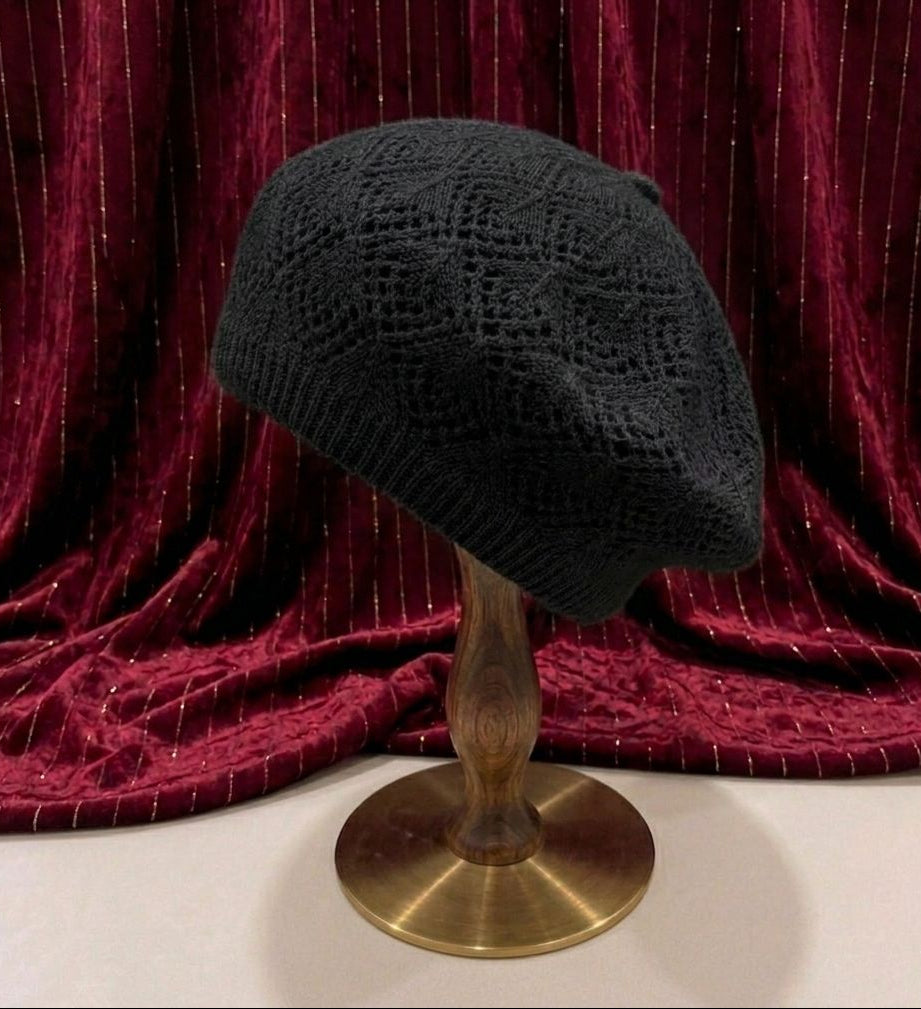 Béret Femme Noir en Acrylique – Bonnet Tricoté Léger Style Français