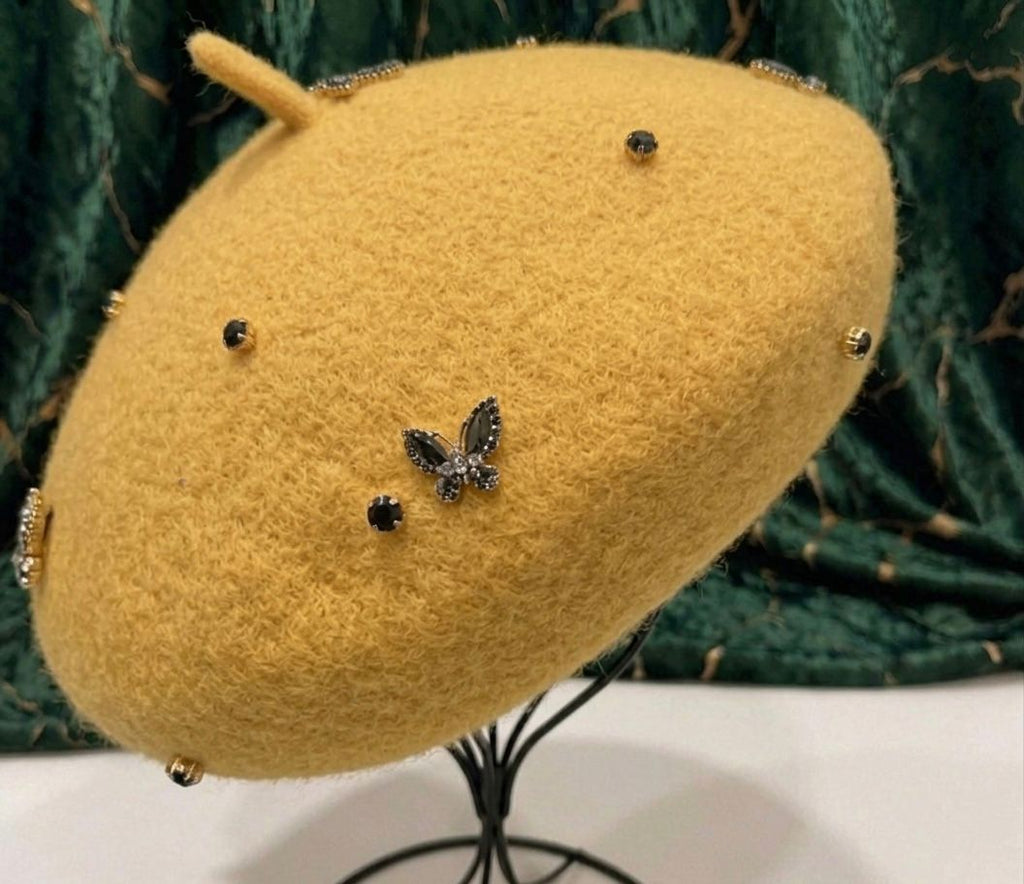 Béret en laine femme jaune avec broche abeille cristal | Abeille Royale