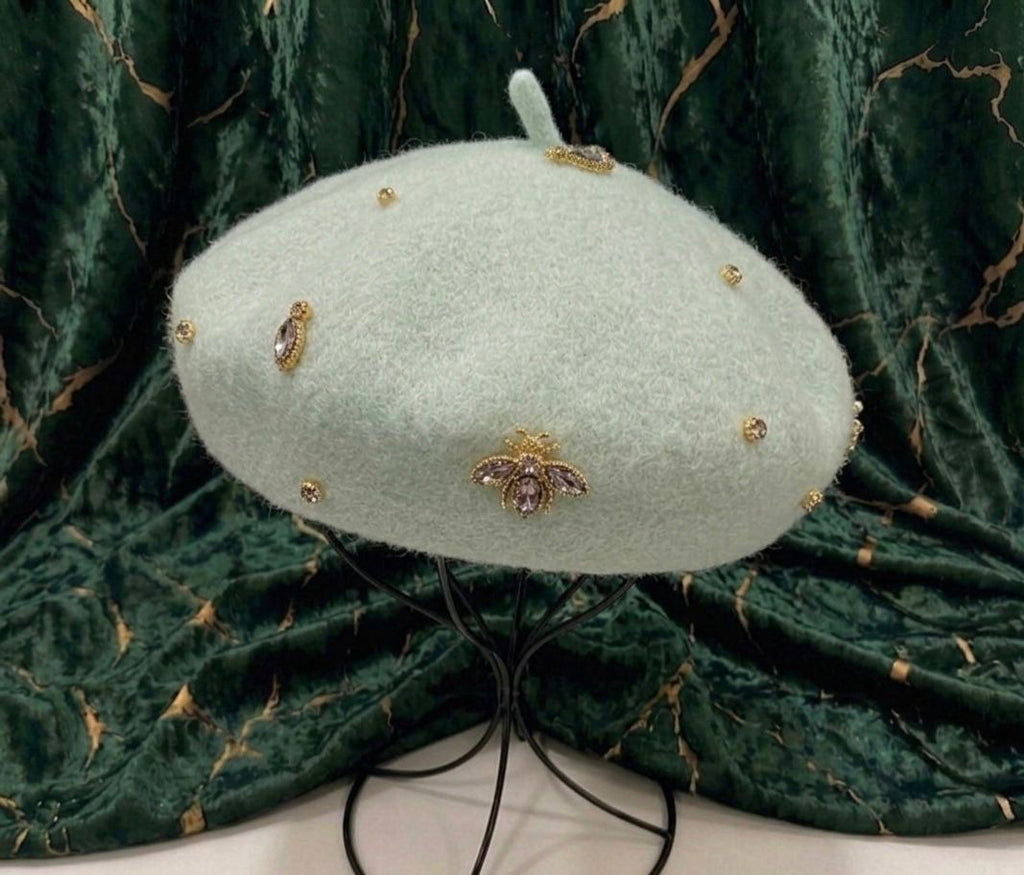 Béret en laine femme vert avec broche abeille cristal | Abeille Royale