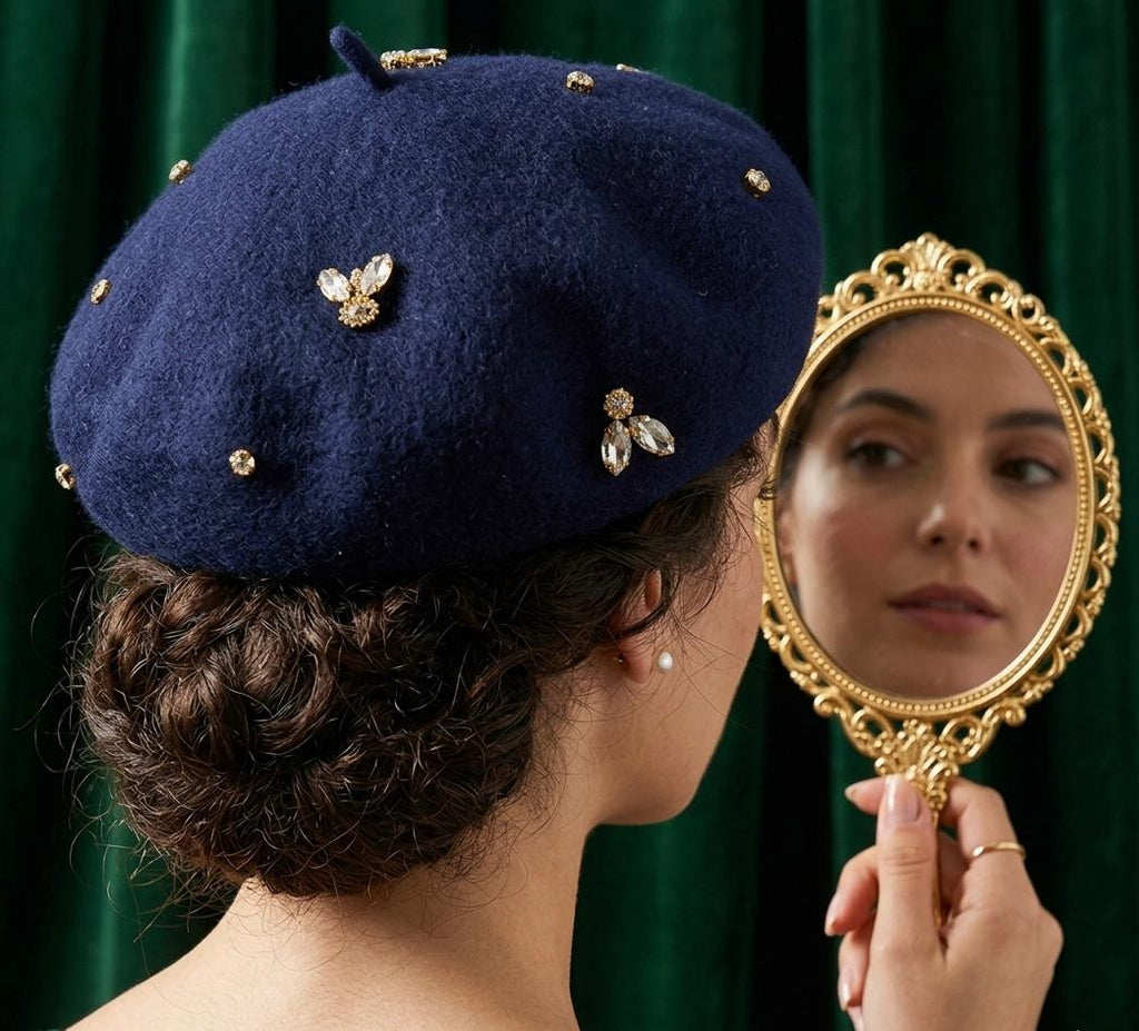 Béret en laine femme bleu marine avec abeille cristal | Abeille Royale