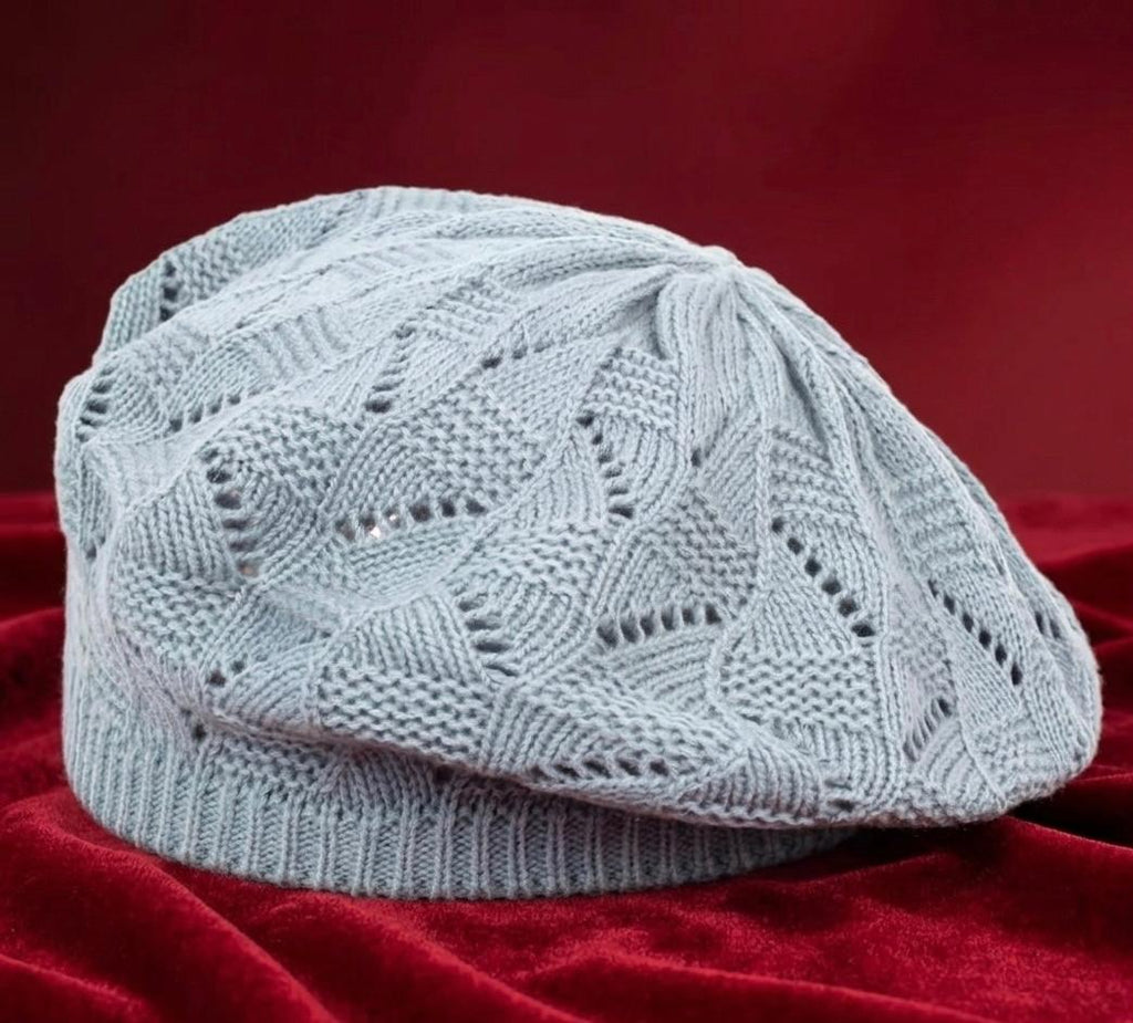 Béret femme tricoté en acrylique – Gris clair – Minimaliste