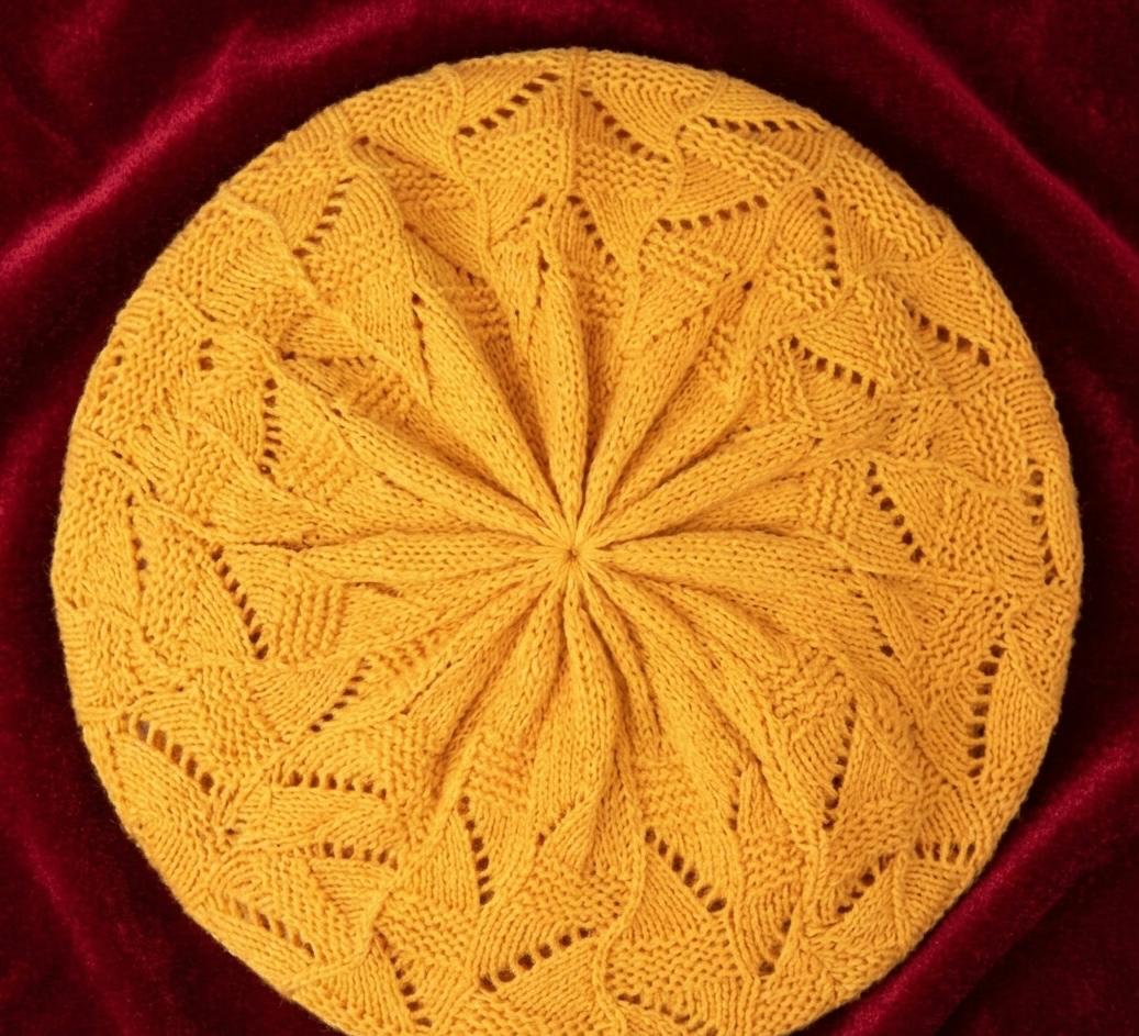 Béret femme tricoté en acrylique – Jaune moutarde – Audacieux.