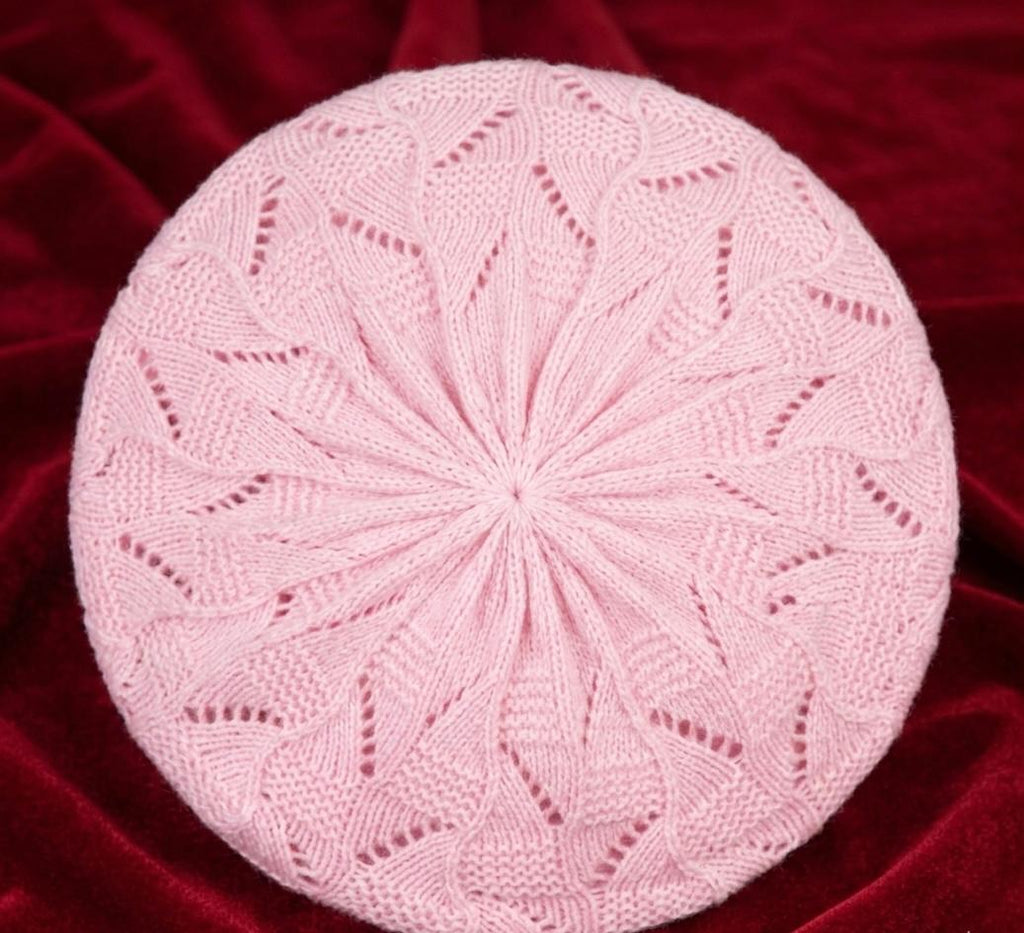 Béret femme tricoté en acrylique – Rose clair pastel – Féminin.