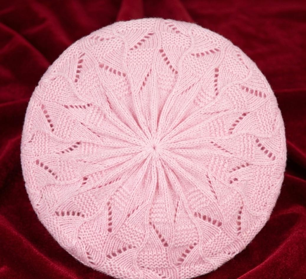 Béret femme tricoté en acrylique – Rose clair pastel – Féminin.