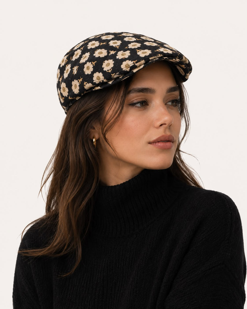 Casquette plate Montmartre – Noir grandes fleurs