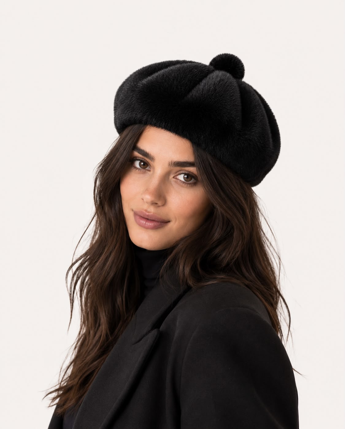 Béret Femme en Fourrure Noir | Élégance Hivernale