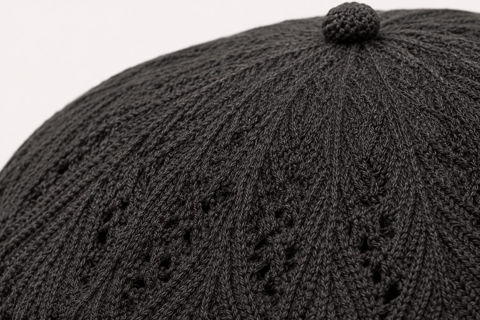 Béret Femme Gris Foncé en Acrylique – Bonnet Tricoté Léger Style Français